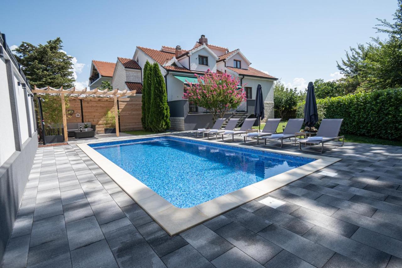 The Oasis Villa Trilj ภายนอก รูปภาพ
