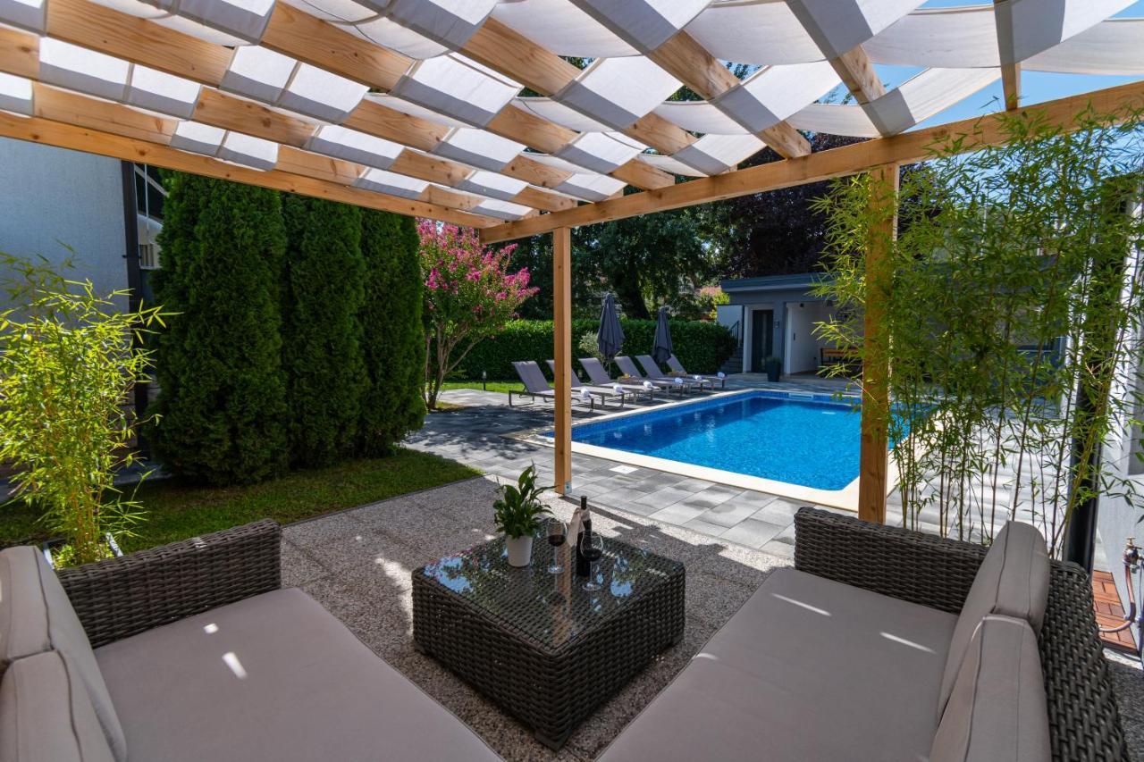 The Oasis Villa Trilj ภายนอก รูปภาพ