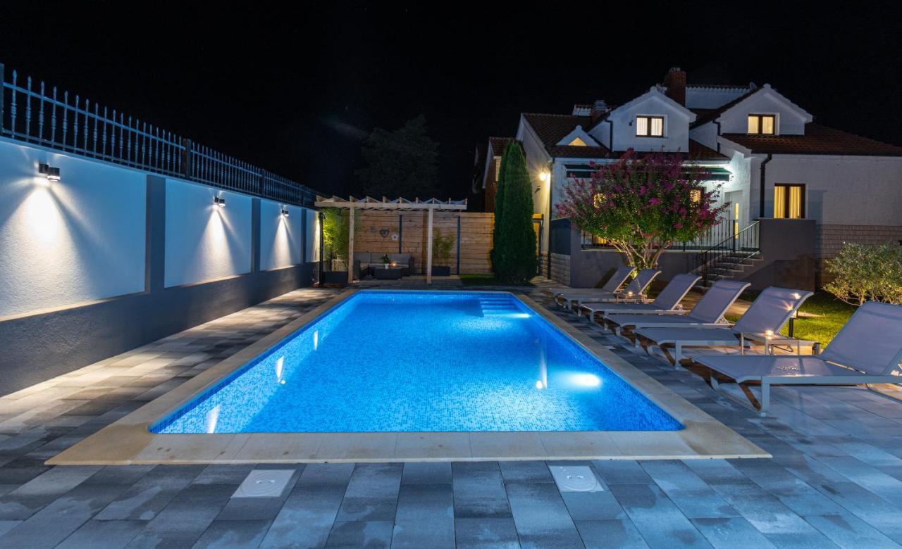 The Oasis Villa Trilj ภายนอก รูปภาพ