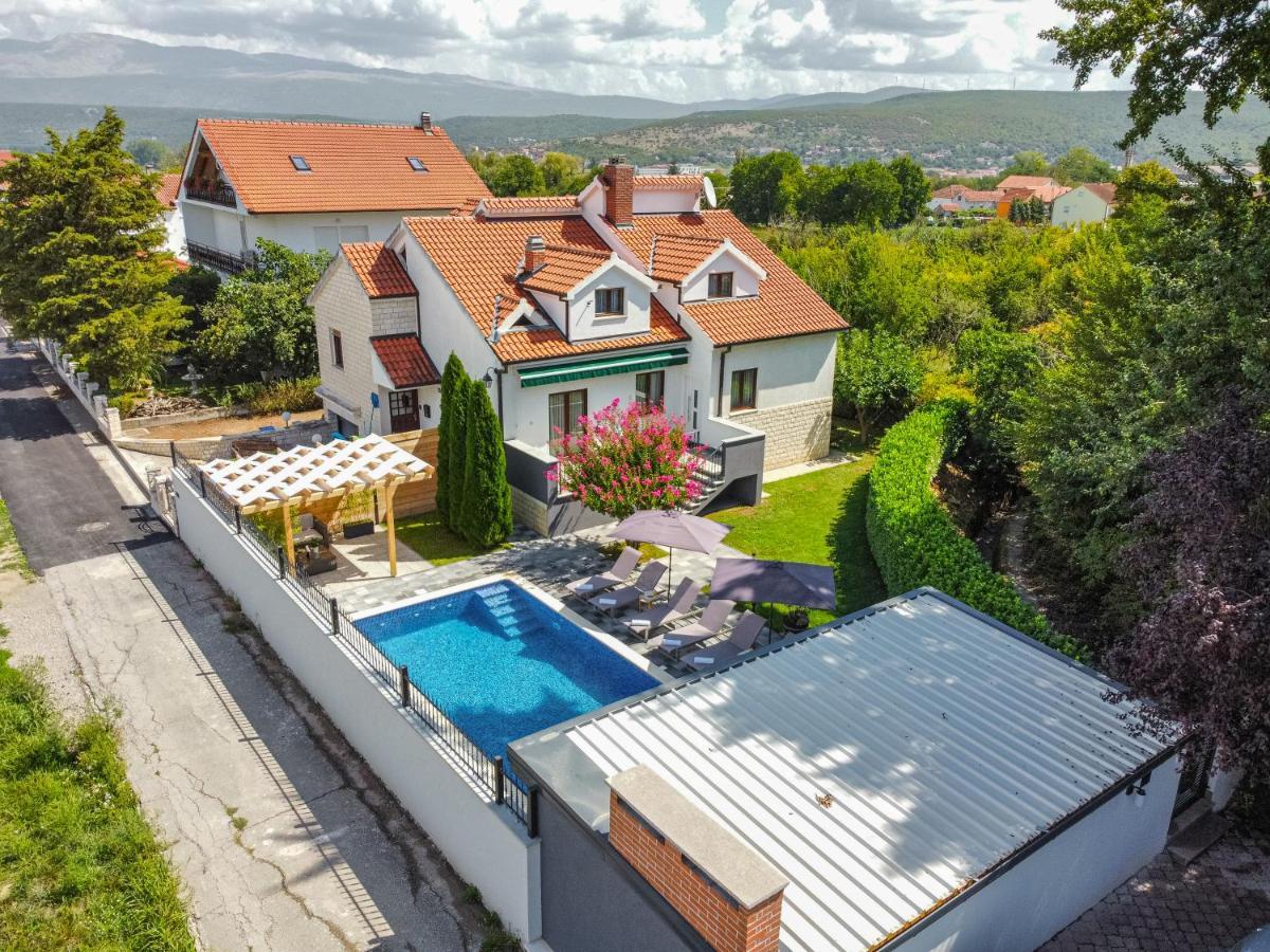 The Oasis Villa Trilj ภายนอก รูปภาพ