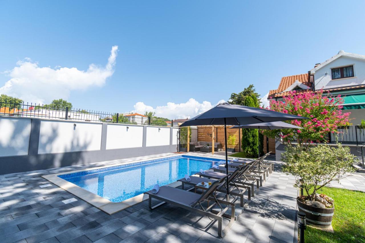 The Oasis Villa Trilj ภายนอก รูปภาพ
